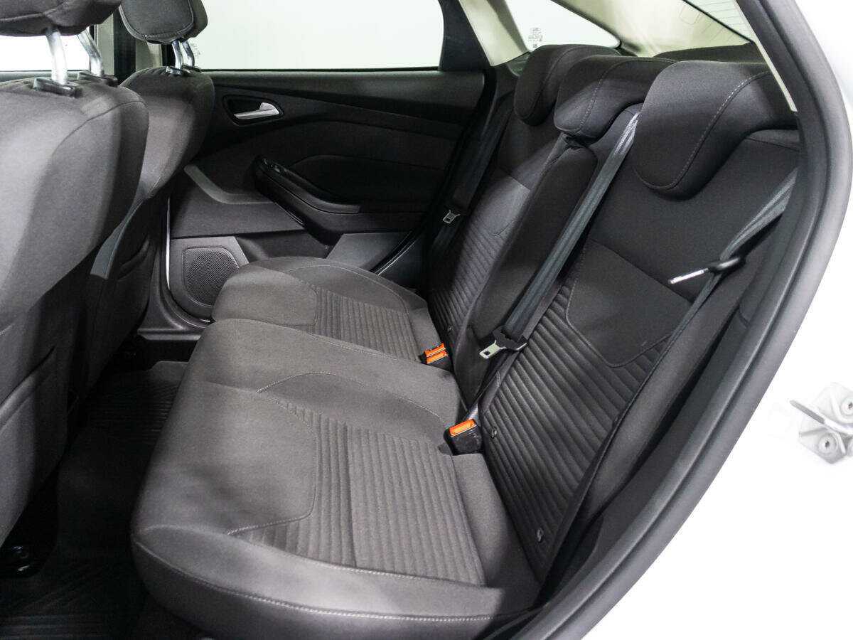 Купить Ford Focus с пробегом. Фото: #9