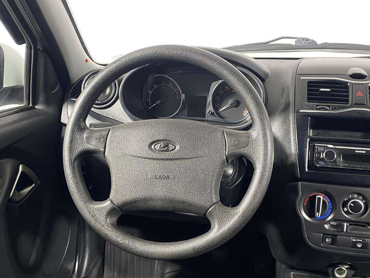 Купить Lada (ВАЗ) Granta с пробегом. Фото: #11