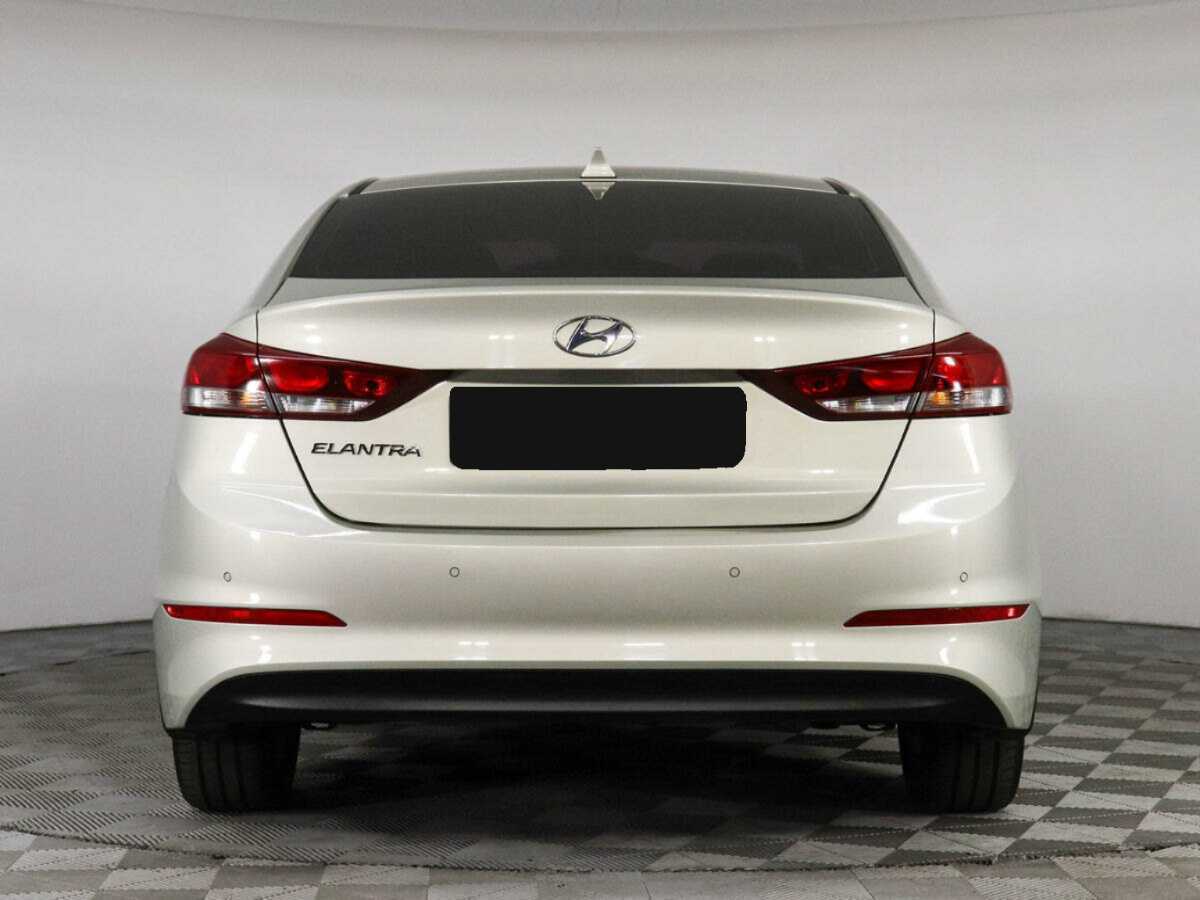 Купить Hyundai Elantra с пробегом. Фото: #5