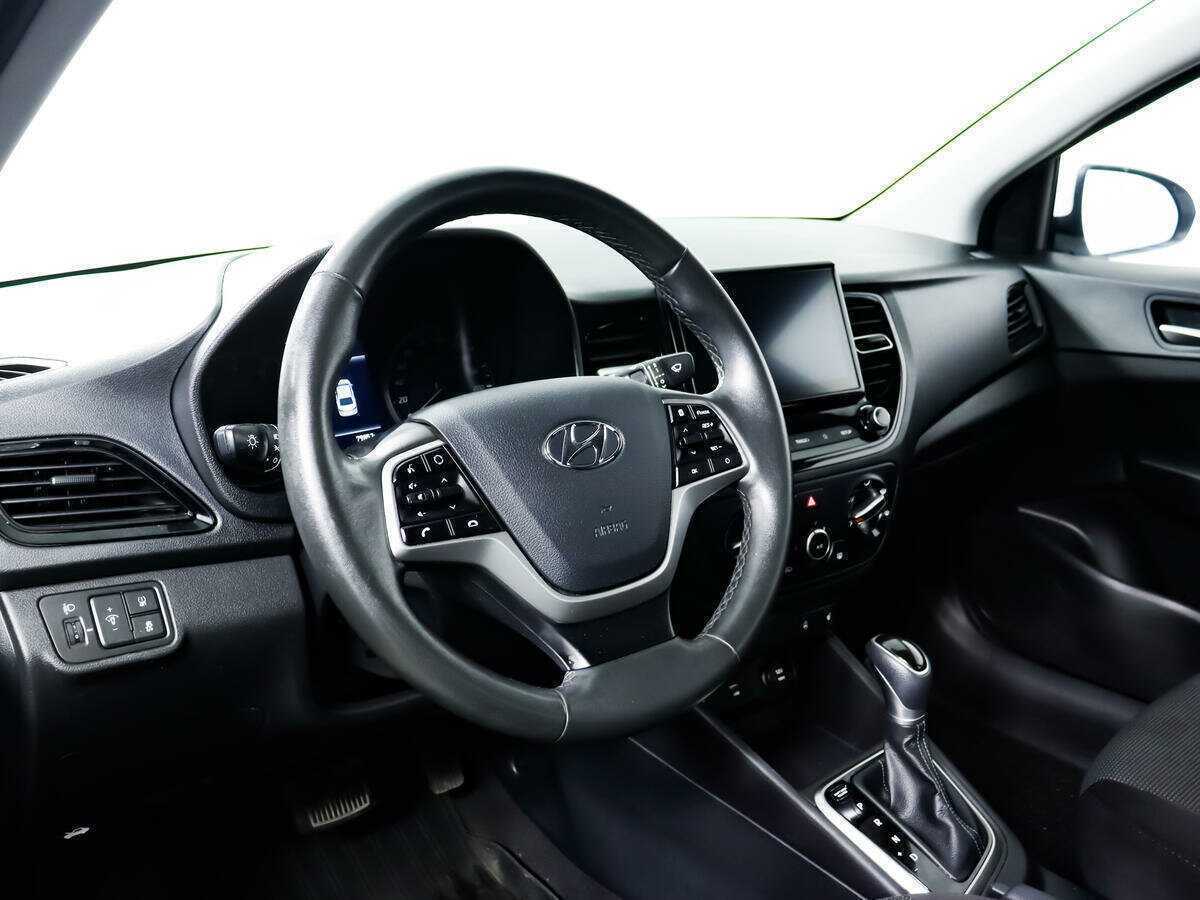 Купить Hyundai Solaris с пробегом. Фото: #12