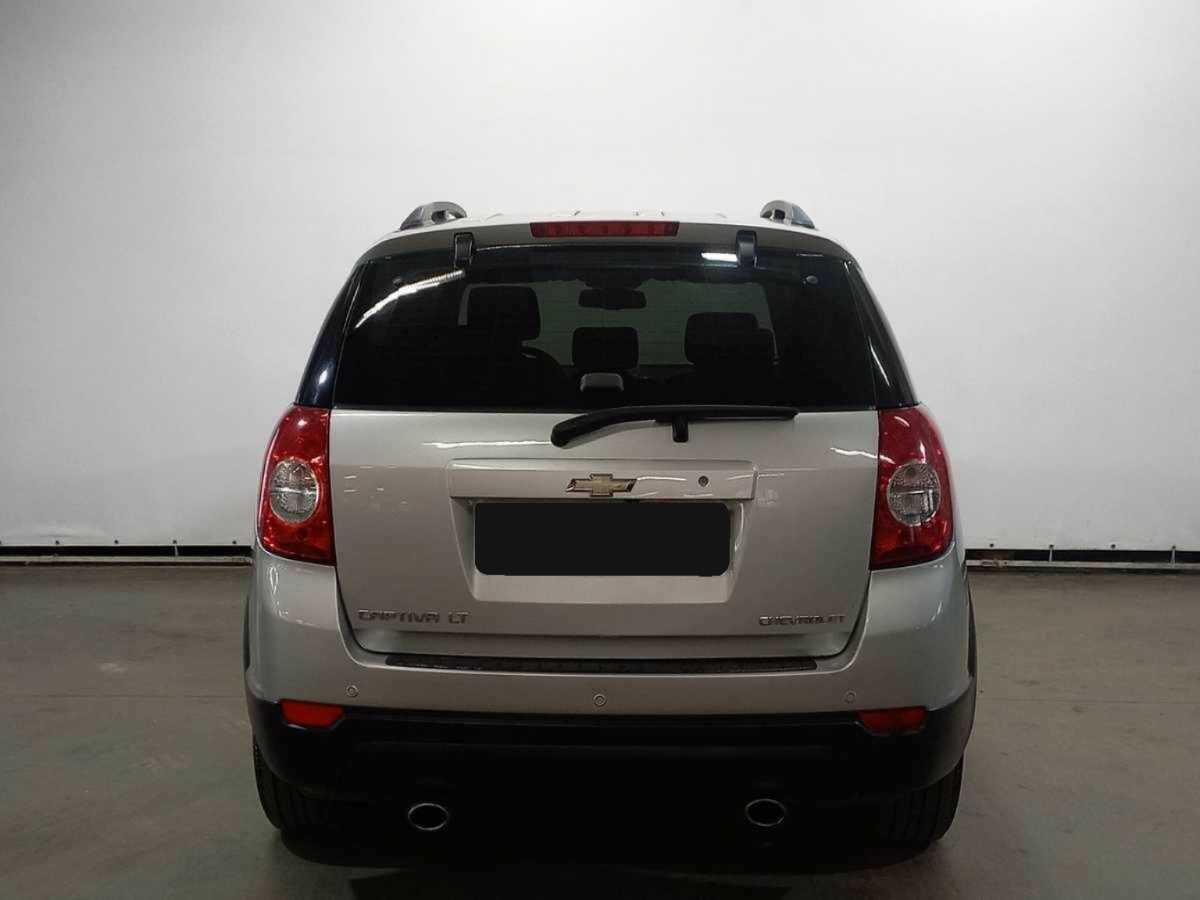 Купить Chevrolet Captiva с пробегом. Фото: #4