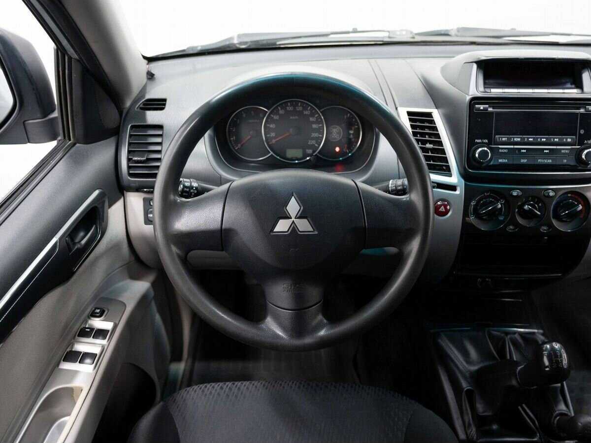 Купить Mitsubishi Pajero Sport с пробегом. Фото: #13