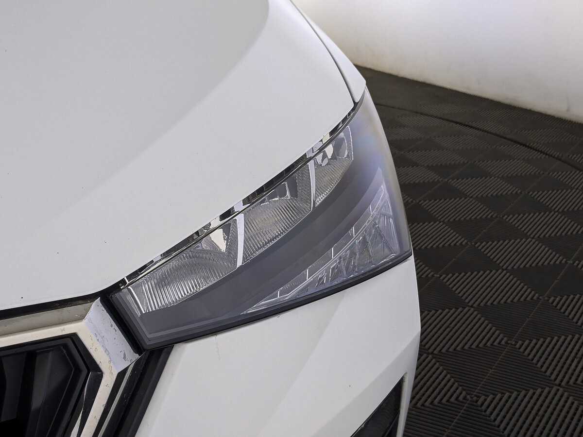 Купить Skoda Rapid с пробегом. Фото: #9