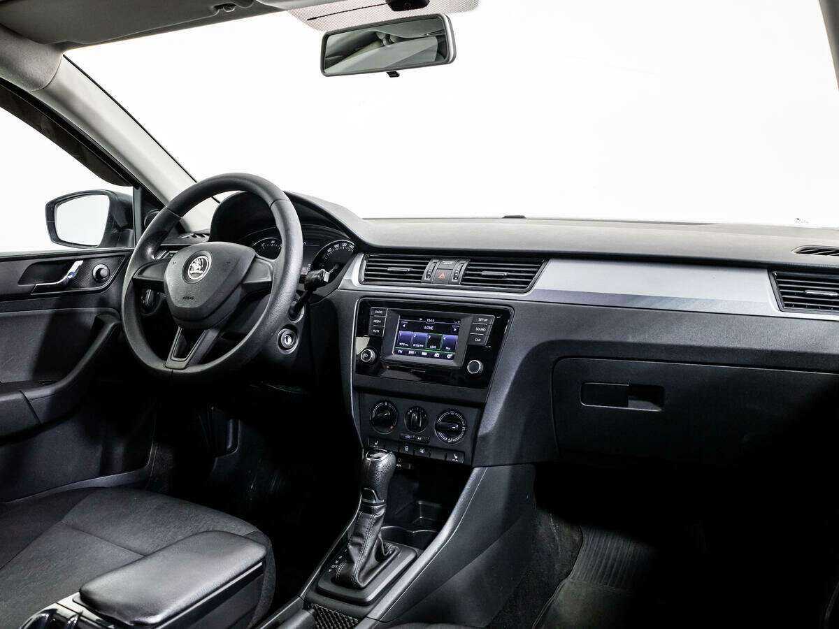 Купить Skoda Rapid с пробегом. Фото: #7