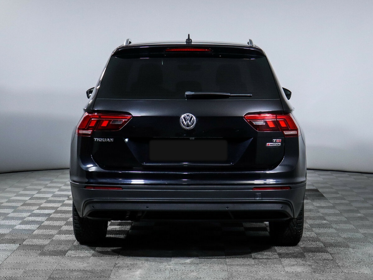Купить Volkswagen Tiguan с пробегом. Фото: #4