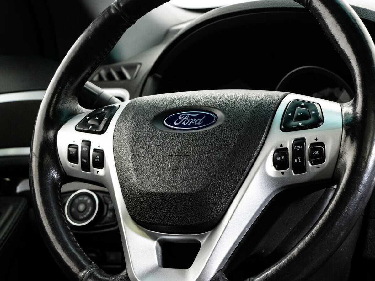 Купить Ford Explorer с пробегом. Фото: #12