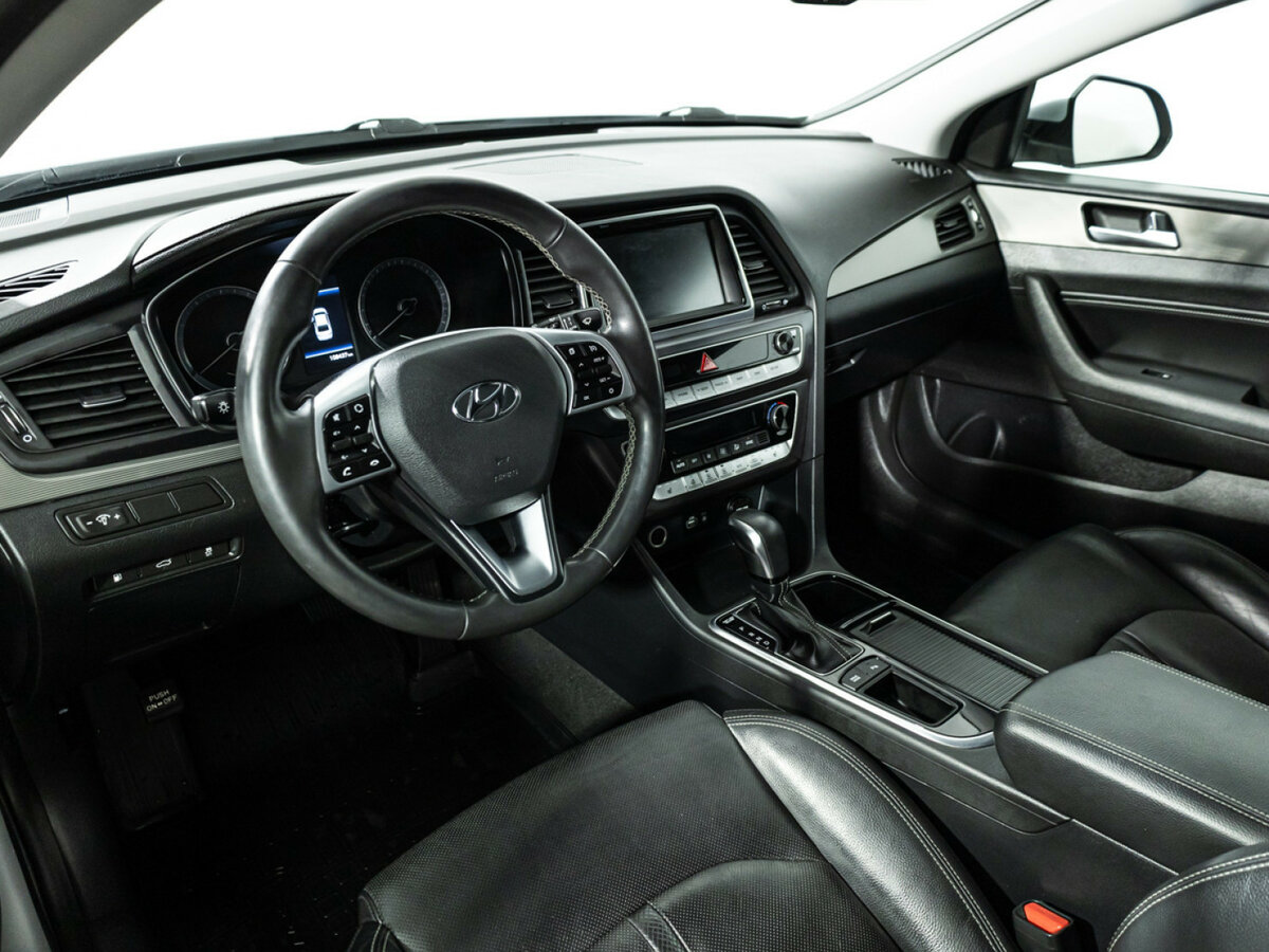 Купить Hyundai Sonata с пробегом. Фото: #10