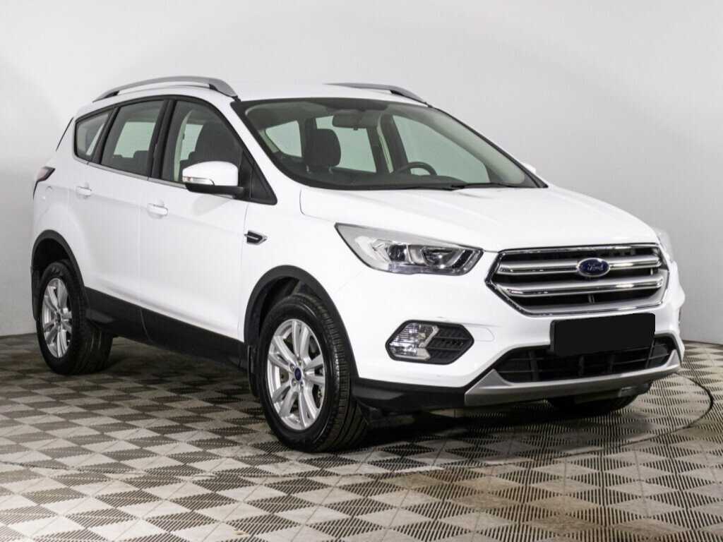 Купить Ford Kuga с пробегом. Фото: #2