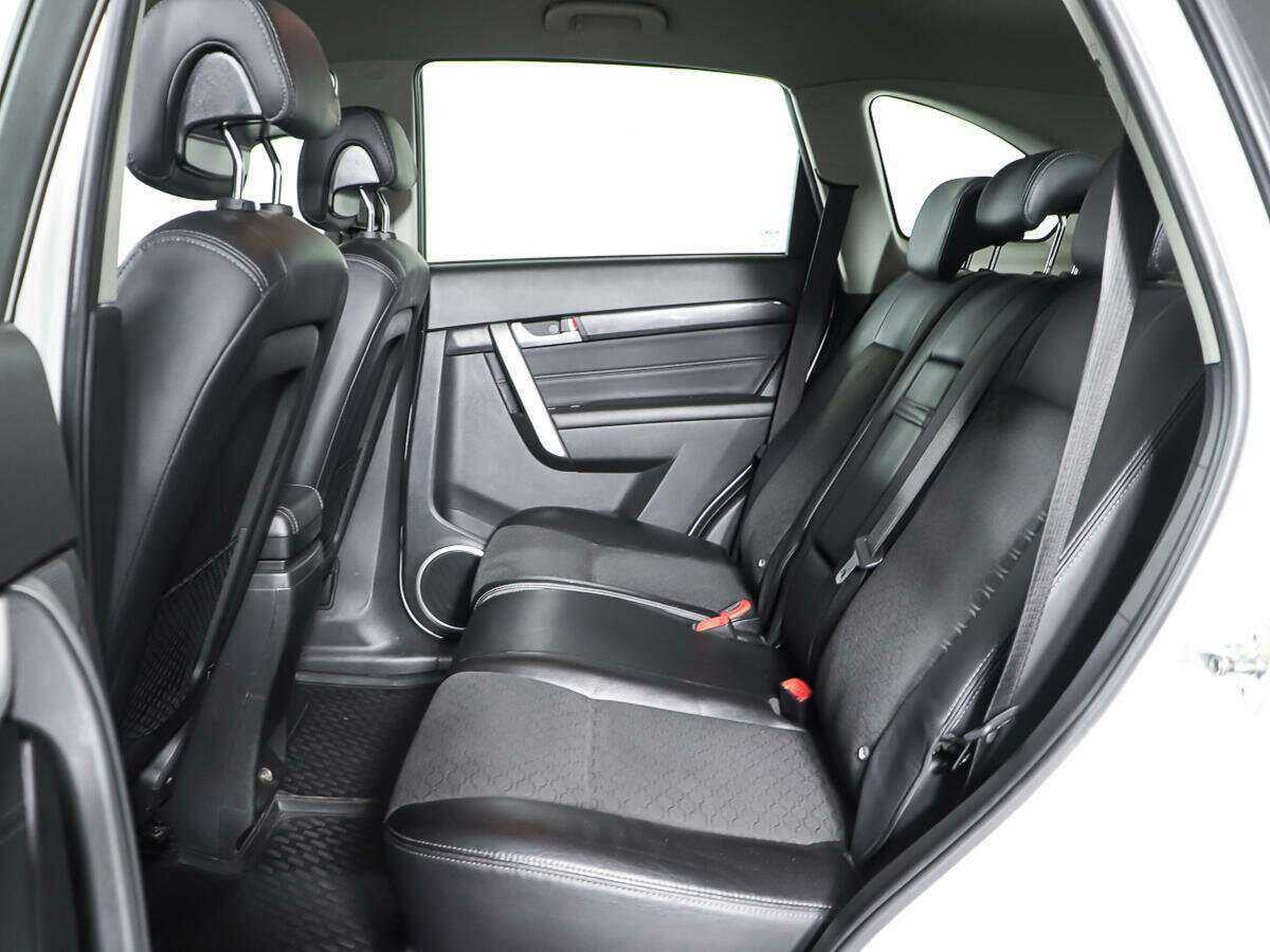 Купить Chevrolet Captiva с пробегом. Фото: #9