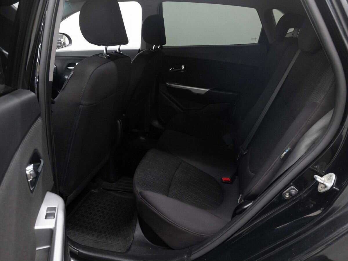 Купить Kia Rio с пробегом. Фото: #9