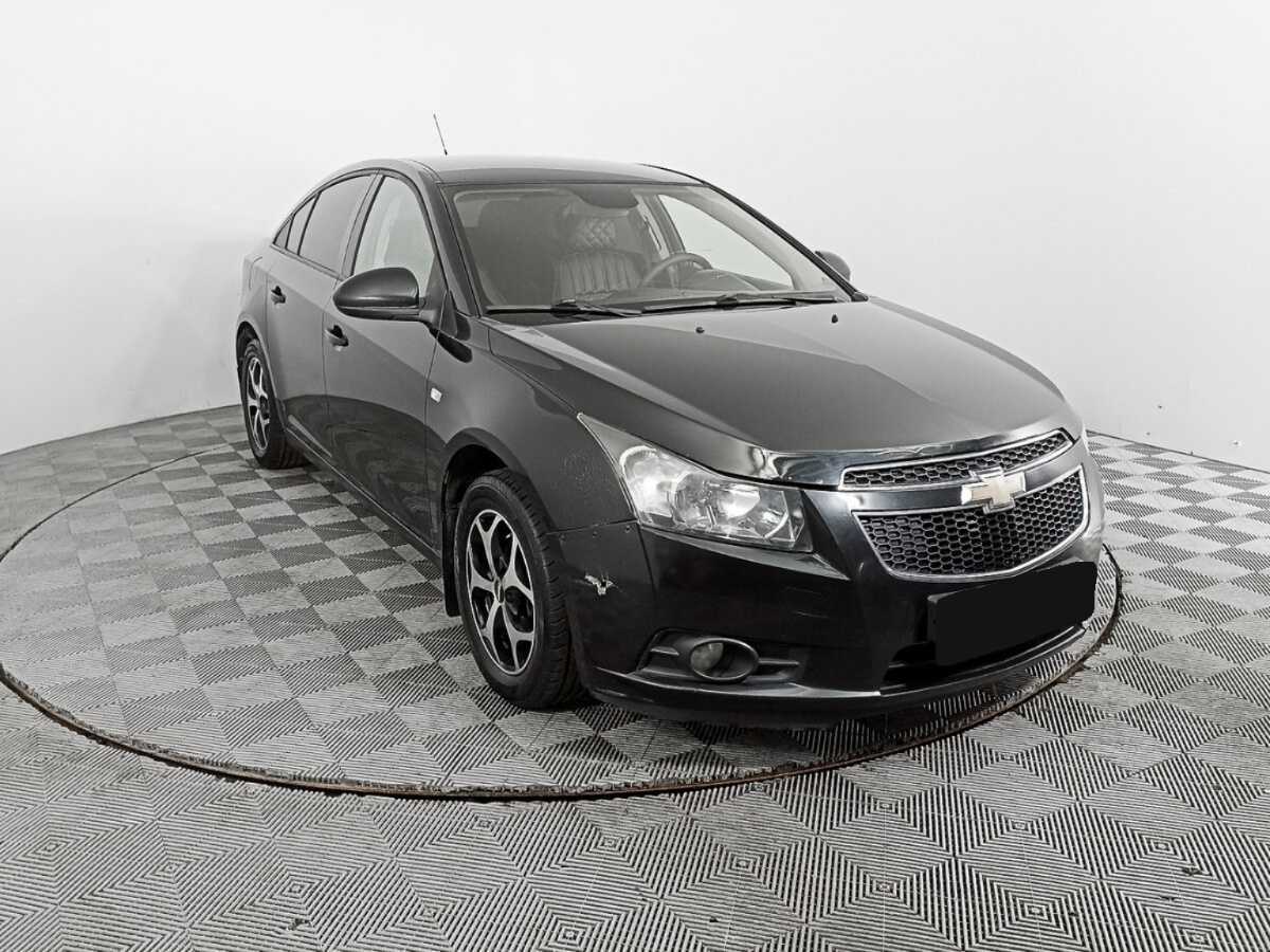 Купить Chevrolet Cruze с пробегом. Фото: #2