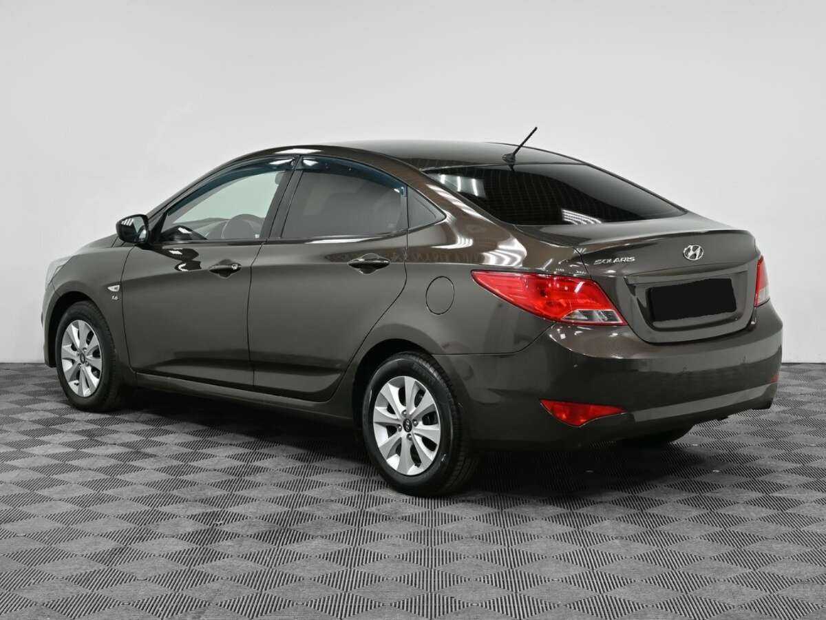 Купить Hyundai Solaris с пробегом. Фото: #3