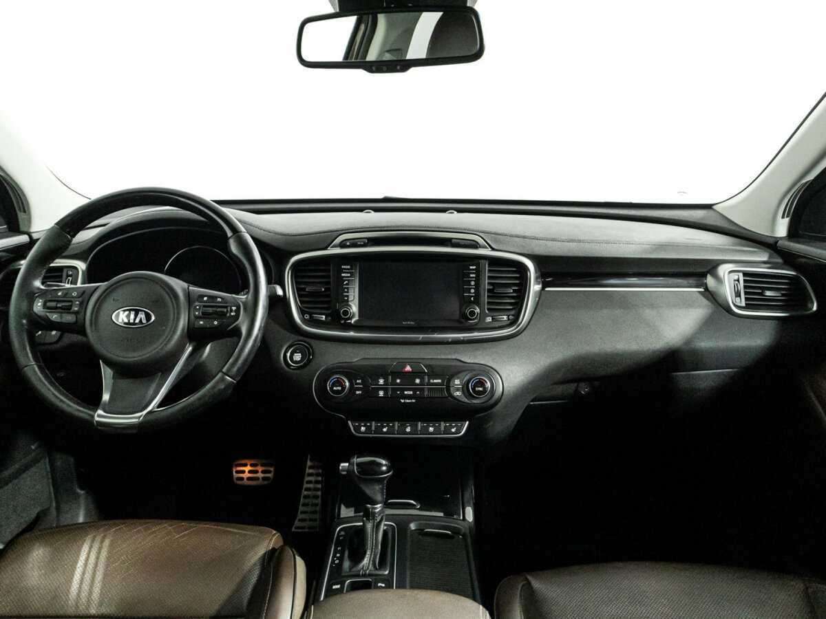 Купить Kia Sorento с пробегом. Фото: #10
