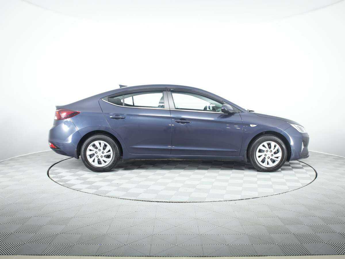 Купить Hyundai Elantra с пробегом. Фото: #3