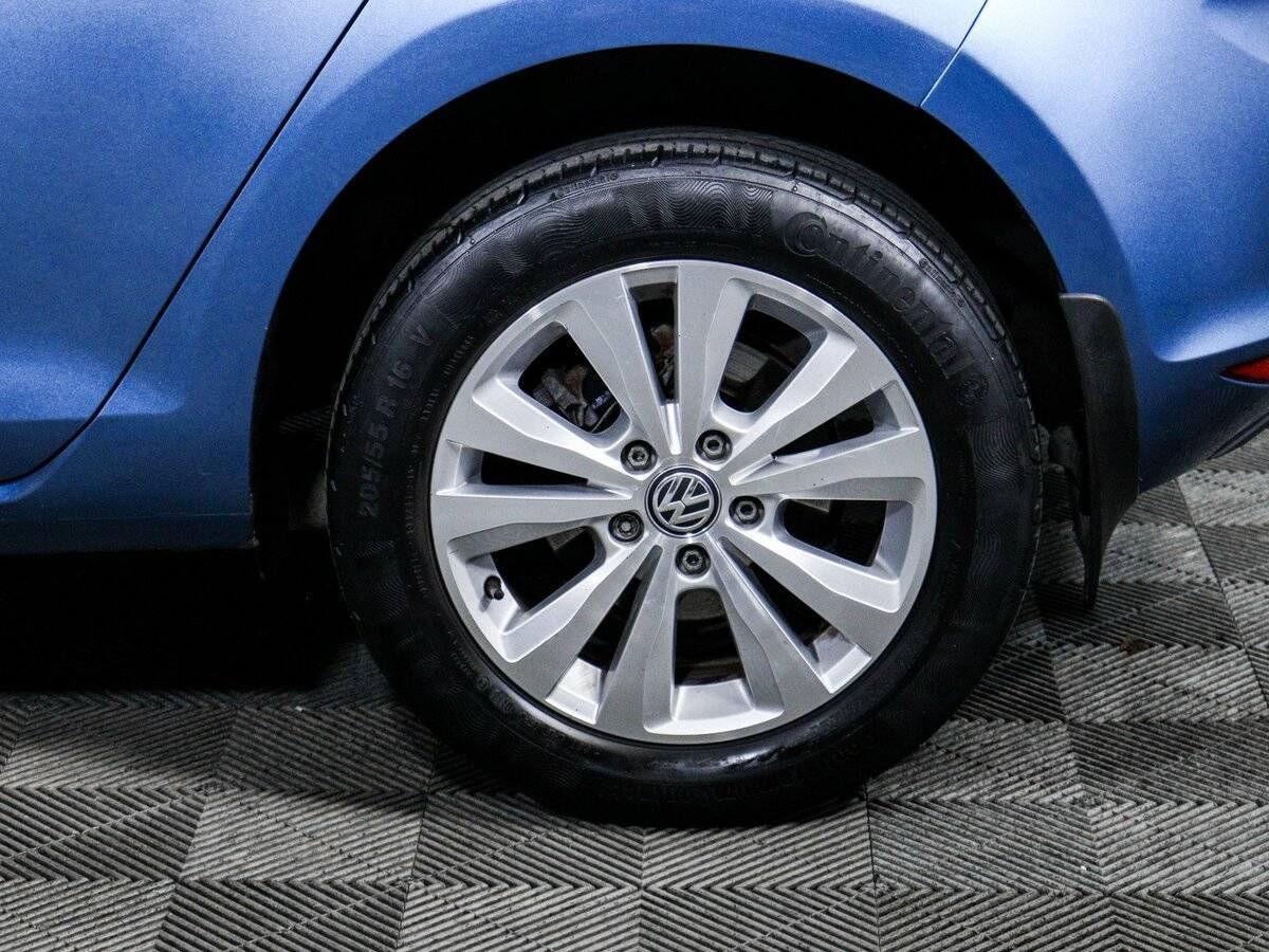 Купить Volkswagen Golf с пробегом. Фото: #13