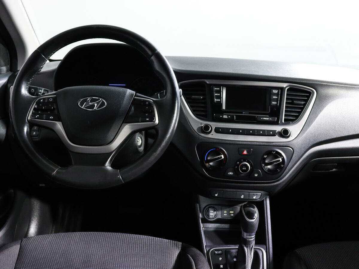 Купить Hyundai Solaris с пробегом. Фото: #9