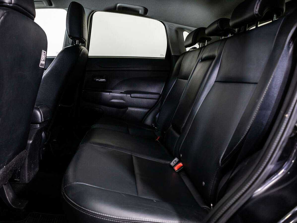 Купить Mitsubishi ASX с пробегом. Фото: #9