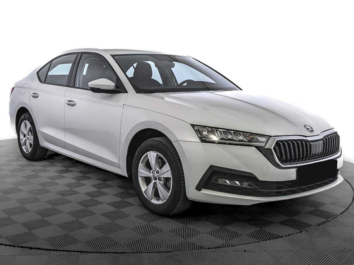 Купить Skoda Octavia с пробегом. Фото: #2