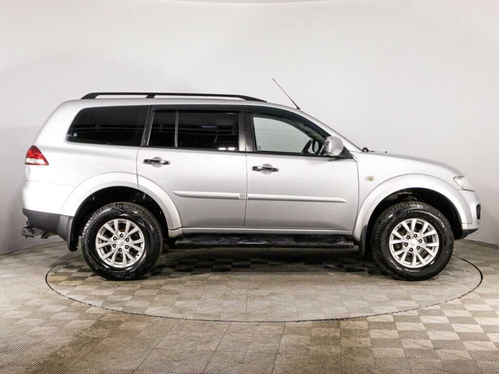Купить Mitsubishi Pajero Sport с пробегом. Фото: #3