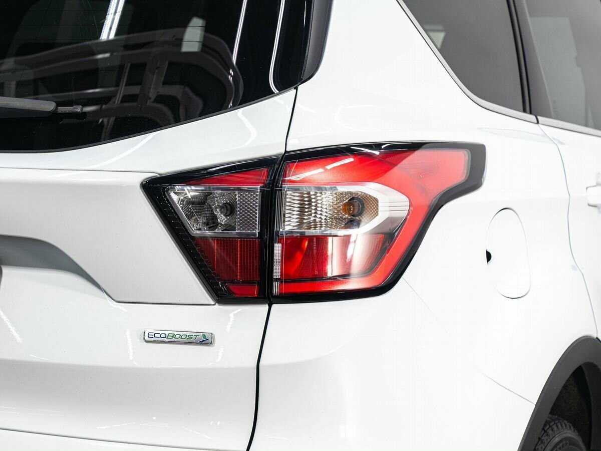 Купить Ford Kuga с пробегом. Фото: #6