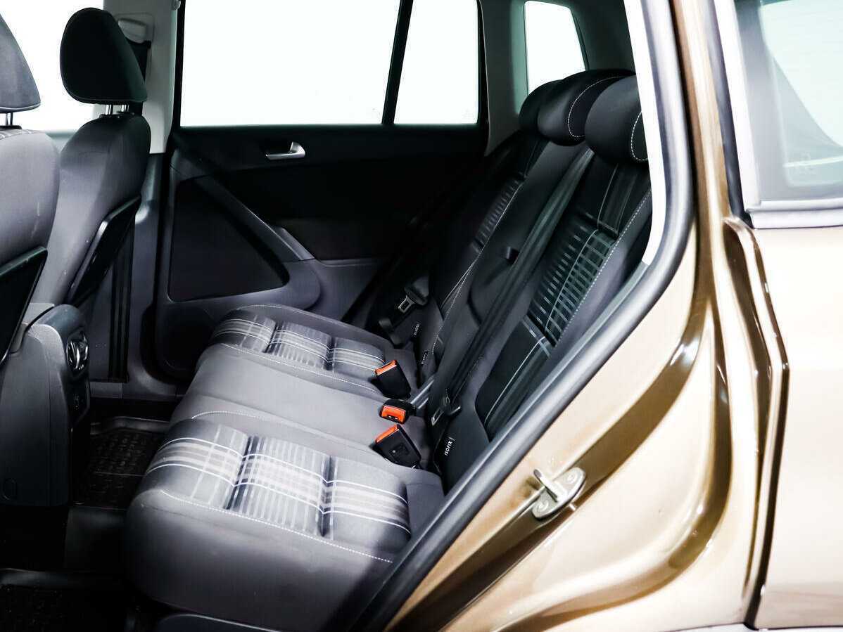 Купить Volkswagen Tiguan с пробегом. Фото: #11