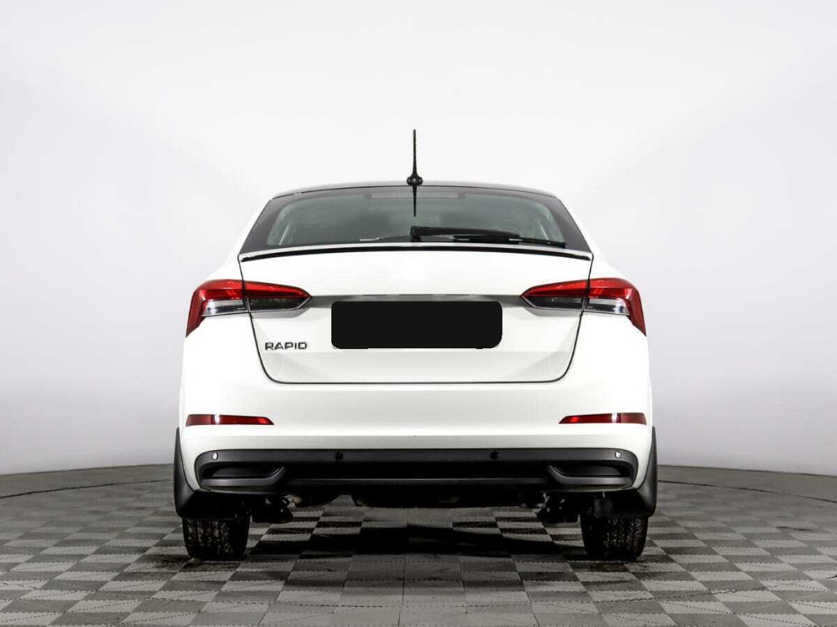 Купить Skoda Rapid с пробегом. Фото: #5