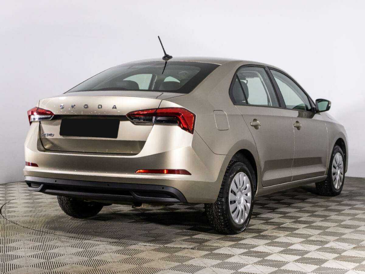 Купить Skoda Rapid с пробегом. Фото: #4