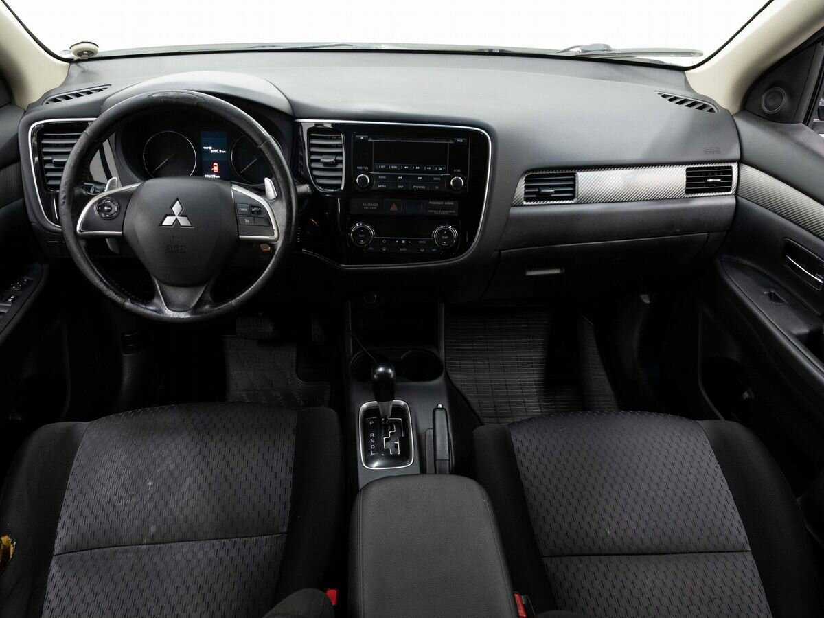 Купить Mitsubishi Outlander с пробегом. Фото: #14