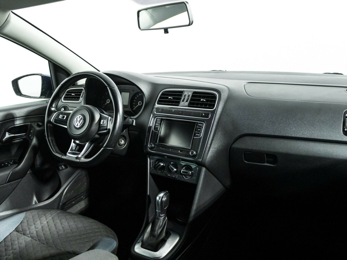 Купить Volkswagen Polo с пробегом. Фото: #8