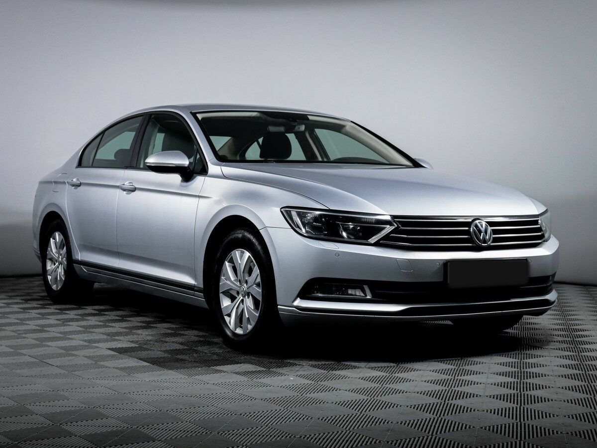 Купить Volkswagen Passat с пробегом. Фото: #2