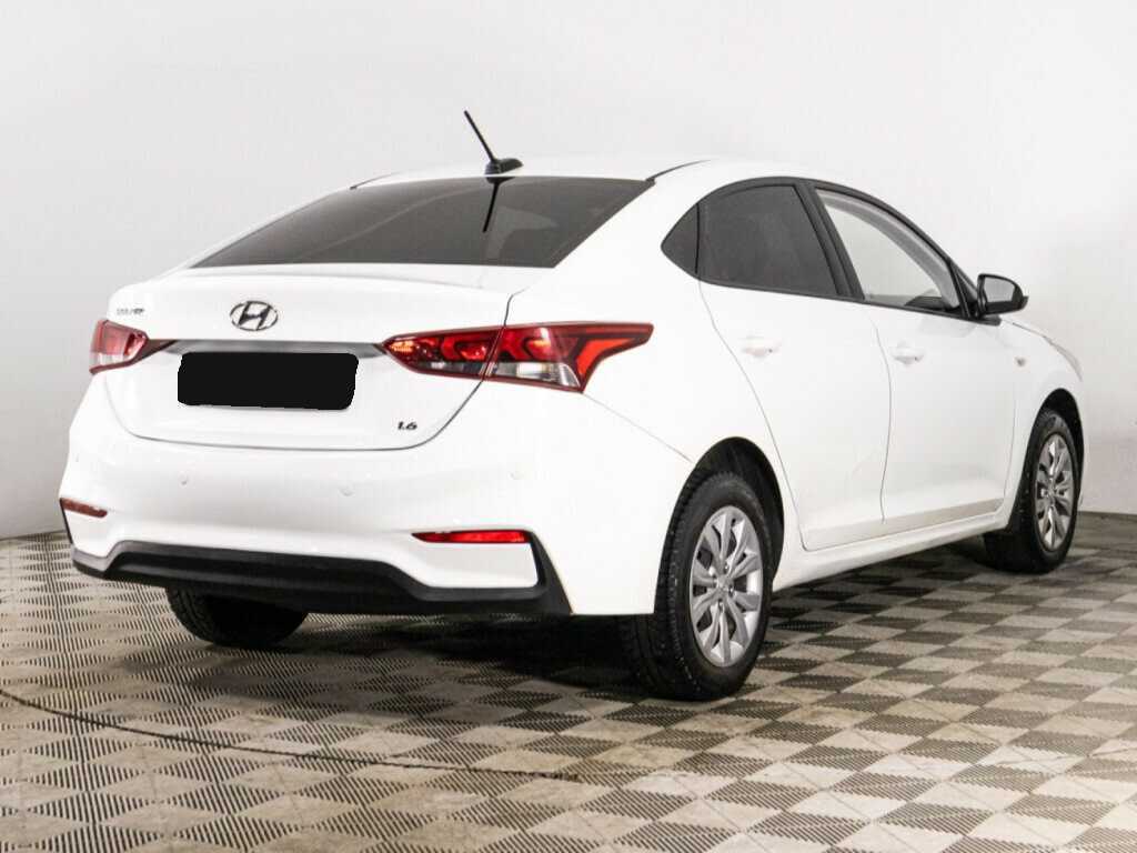 Купить Hyundai Solaris с пробегом. Фото: #4