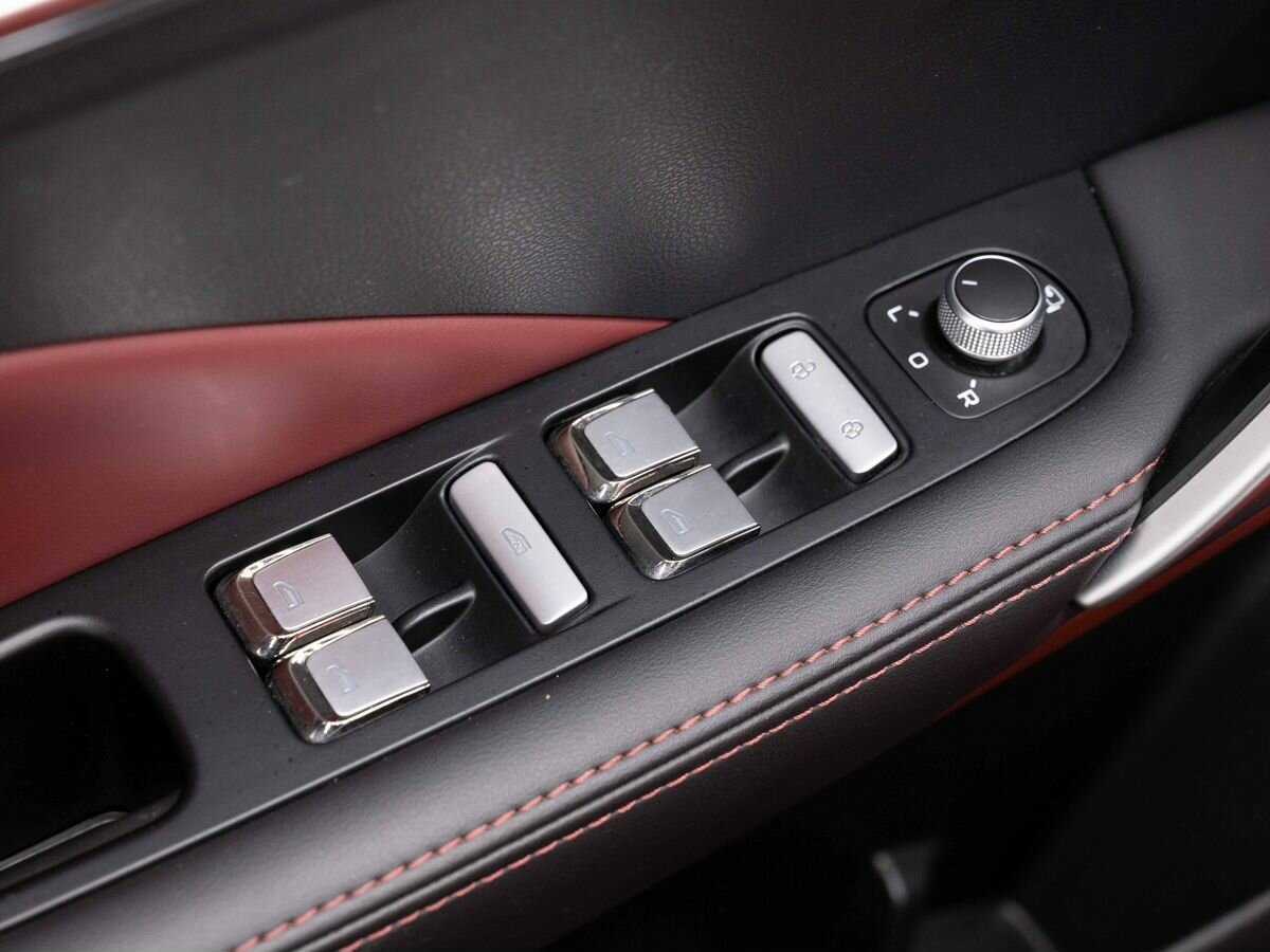 Купить Geely Coolray с пробегом. Фото: #16