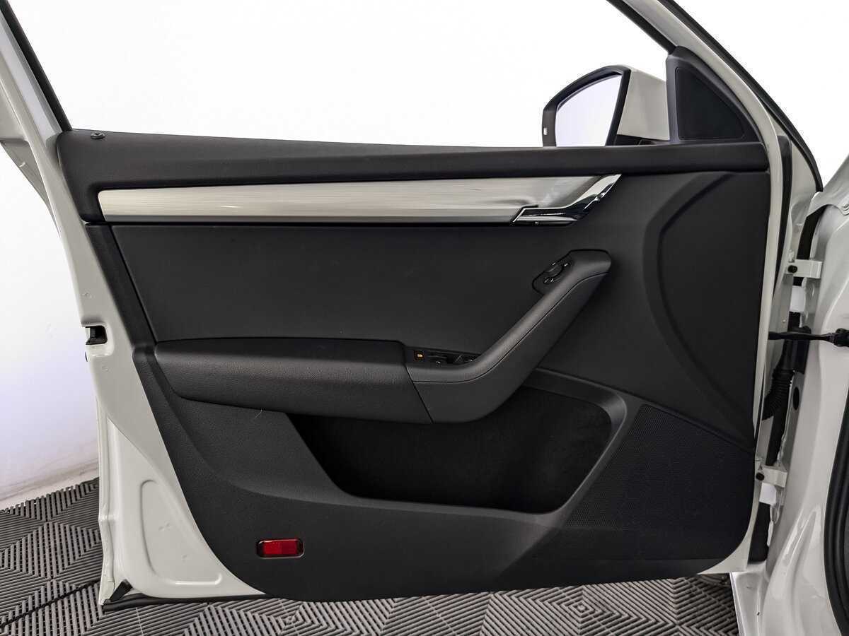 Купить Skoda Octavia с пробегом. Фото: #13