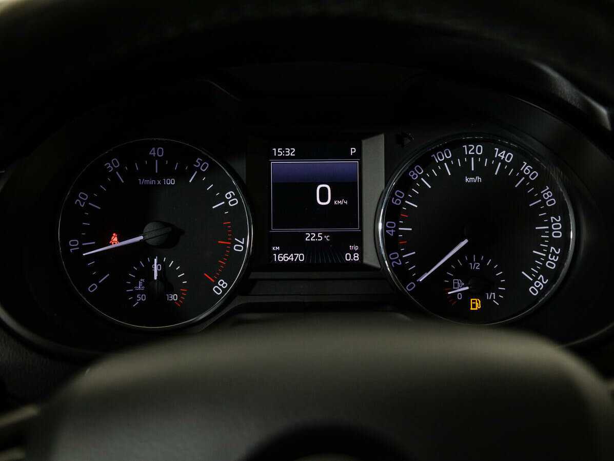 Купить Skoda Octavia с пробегом. Фото: #9