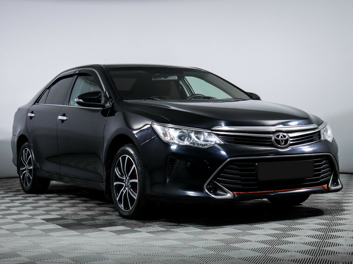 Купить Toyota Camry с пробегом. Фото: #2