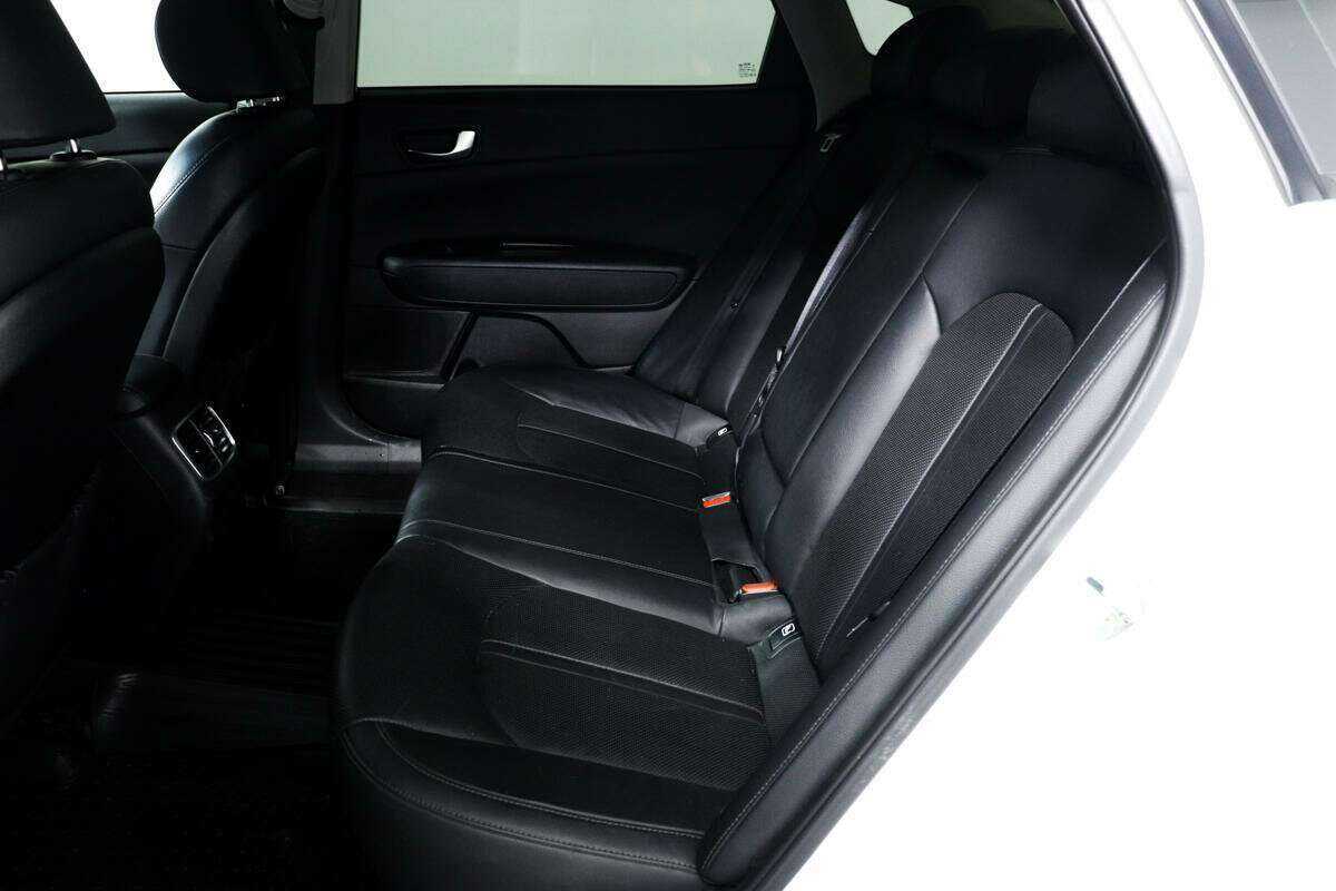 Купить Kia Optima с пробегом. Фото: #11
