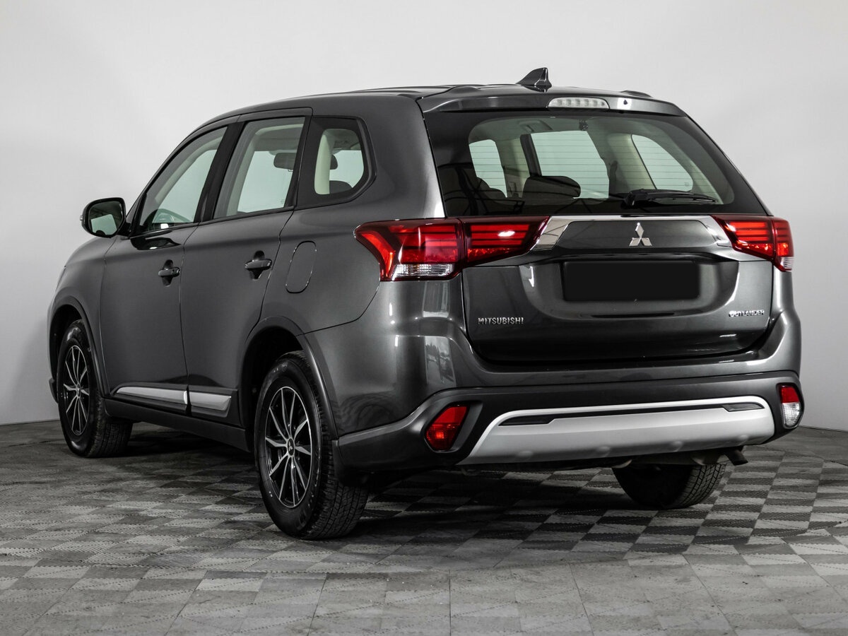 Купить Mitsubishi Outlander с пробегом. Фото: #5