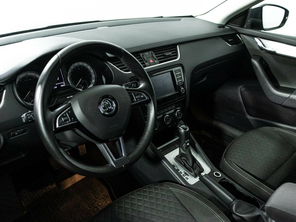 Купить Skoda Octavia с пробегом. Фото: #10