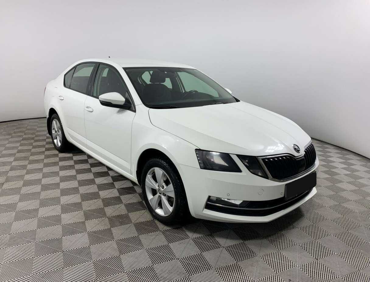 Купить Skoda Octavia с пробегом. Фото: #2