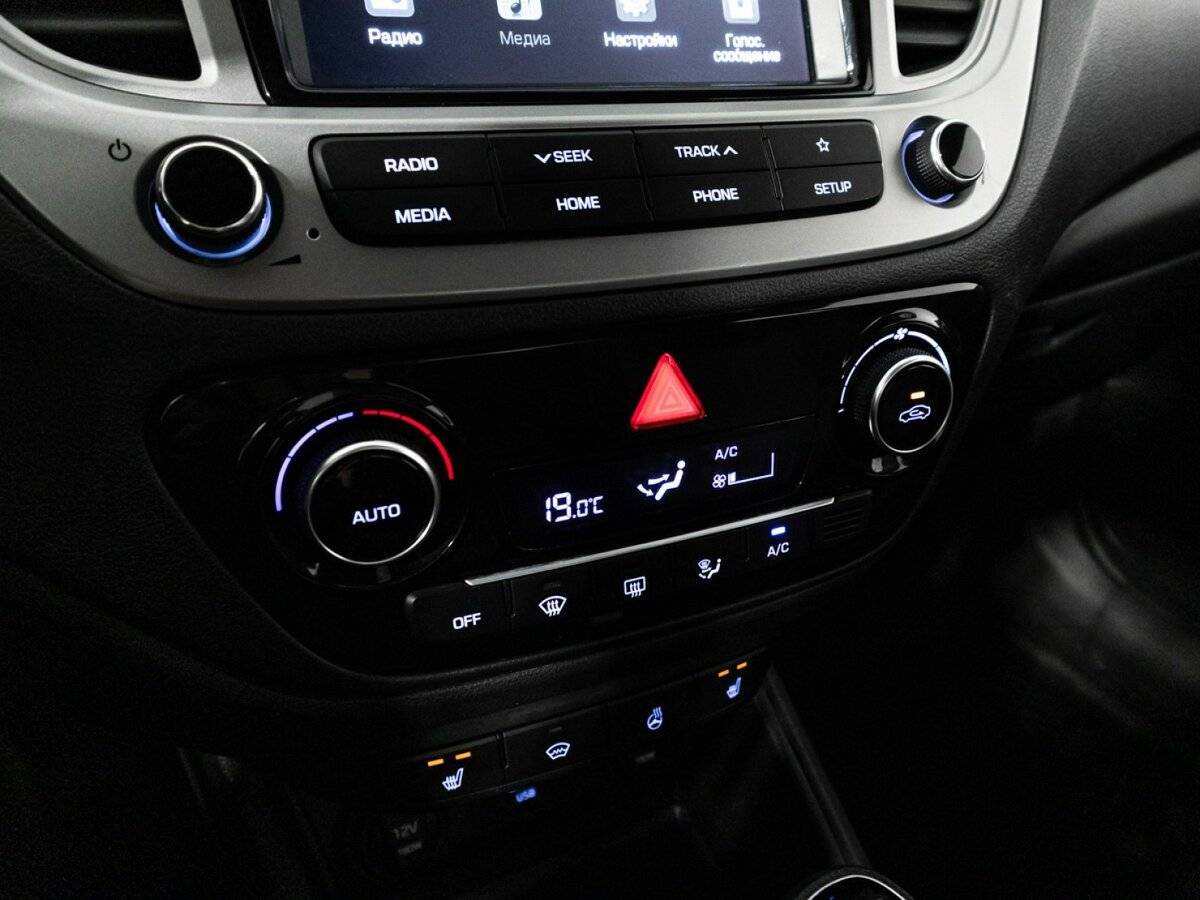 Купить Hyundai Solaris с пробегом. Фото: #15