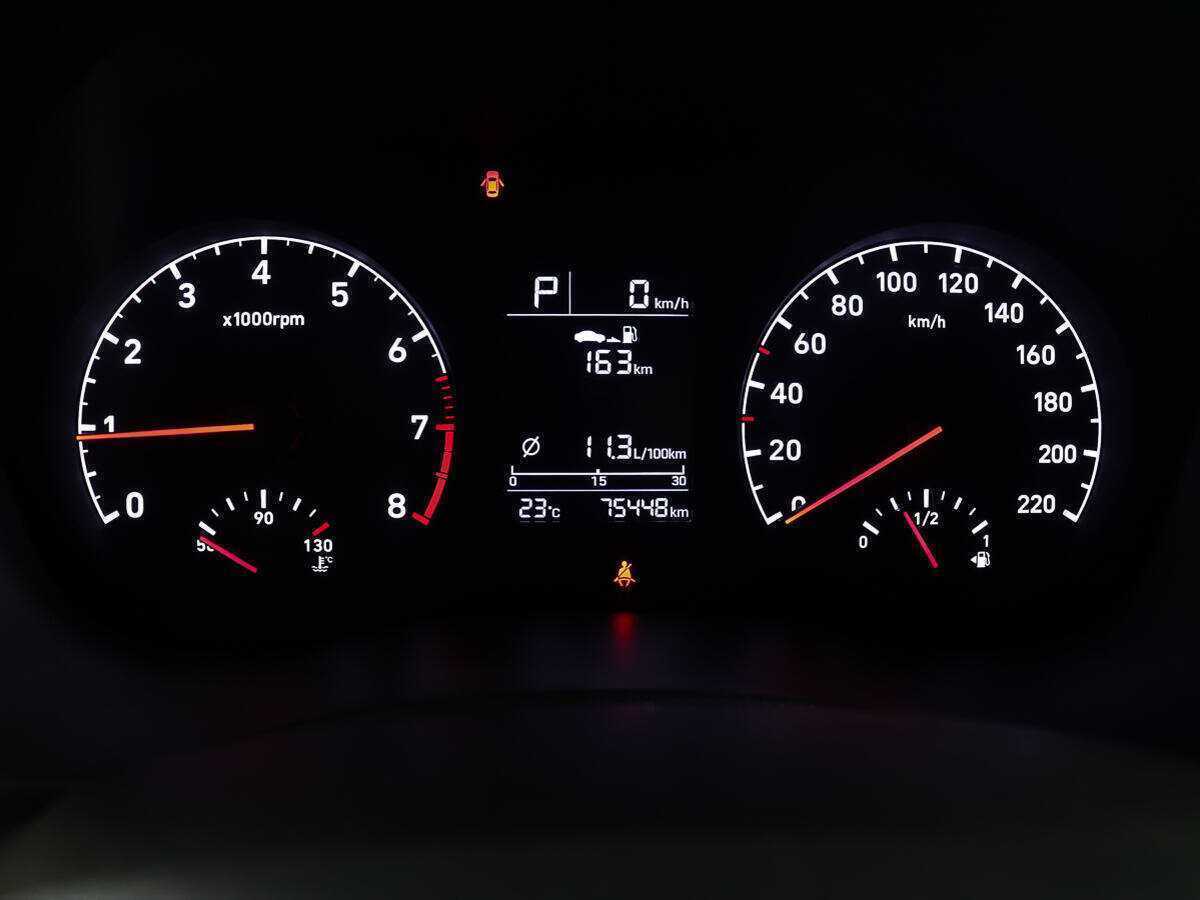 Купить Hyundai Solaris с пробегом. Фото: #13