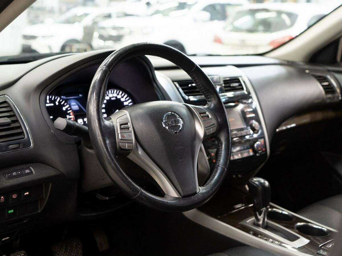 Купить Nissan Teana с пробегом. Фото: #4