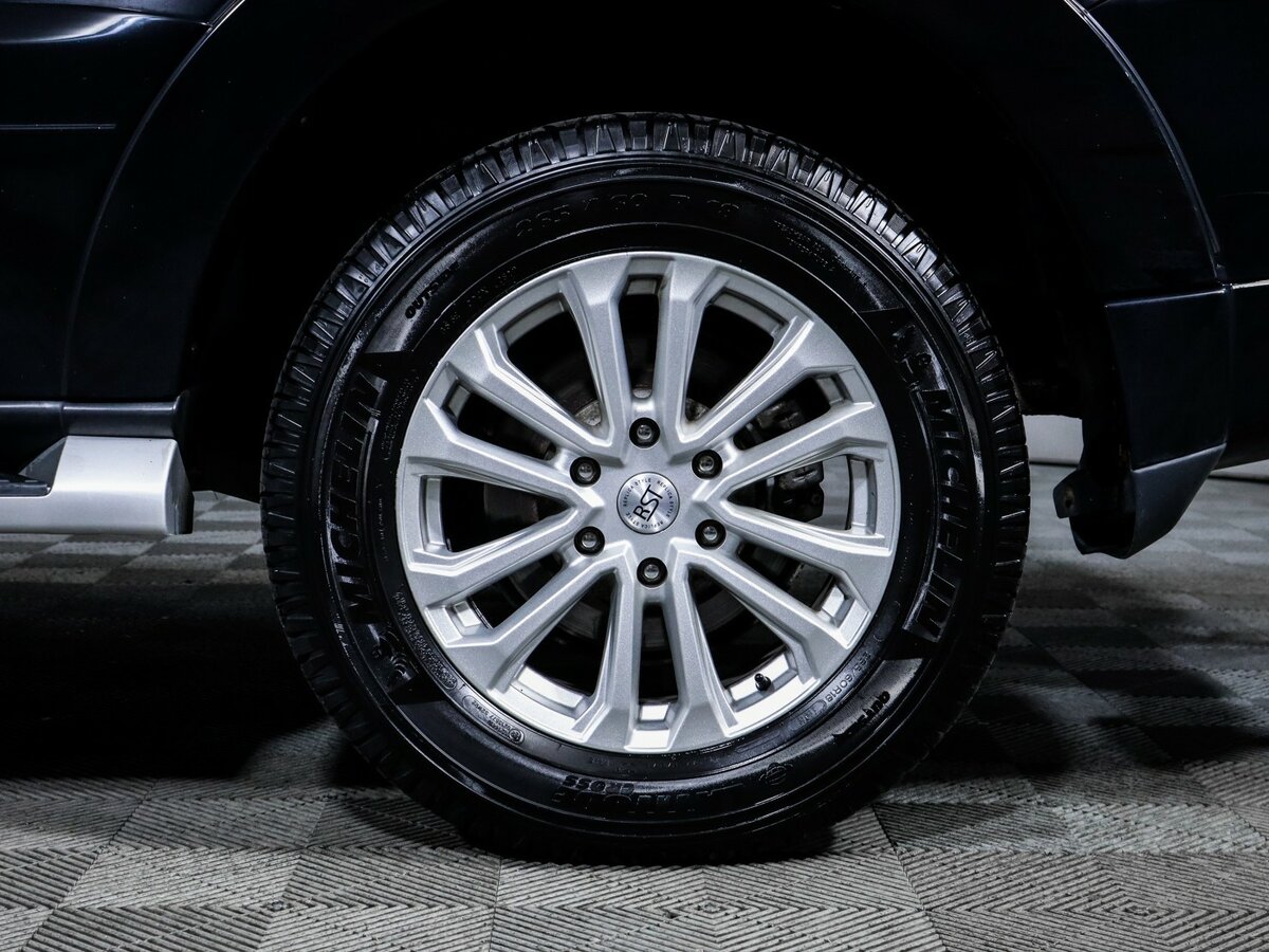 Купить Mitsubishi Pajero с пробегом. Фото: #11