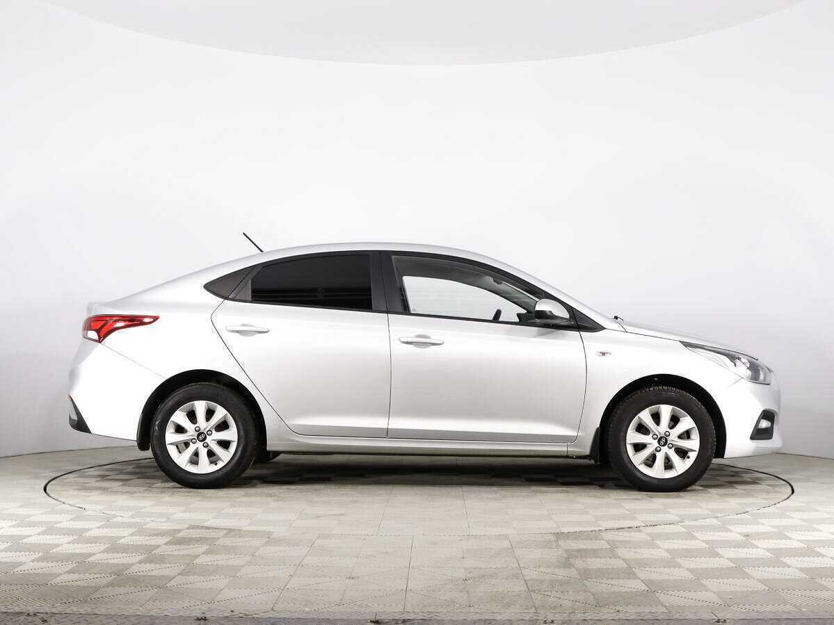 Купить Hyundai Solaris с пробегом. Фото: #3
