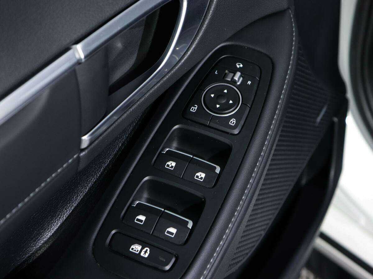 Купить Hyundai Sonata с пробегом. Фото: #18