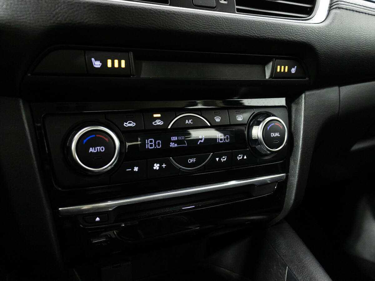 Купить Mazda 6 с пробегом. Фото: #14