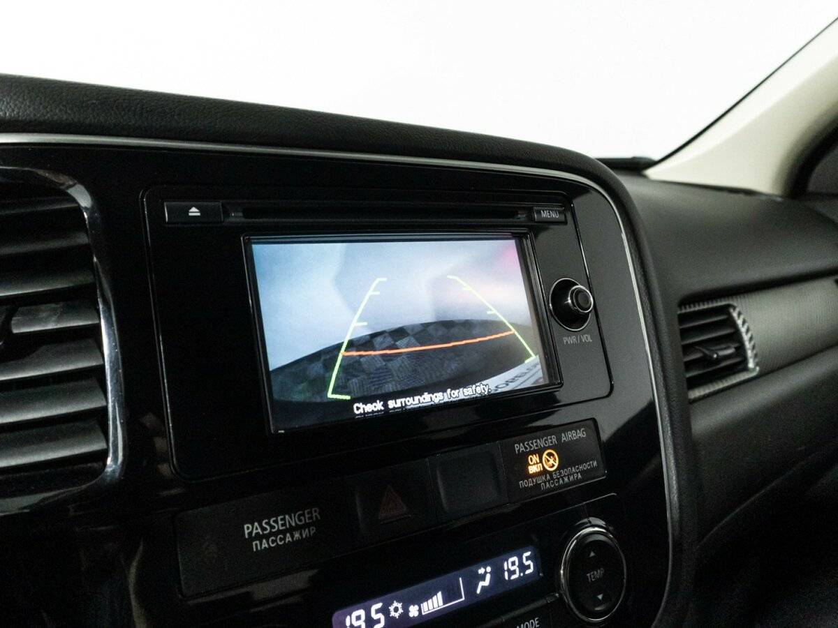 Купить Mitsubishi Outlander с пробегом. Фото: #16