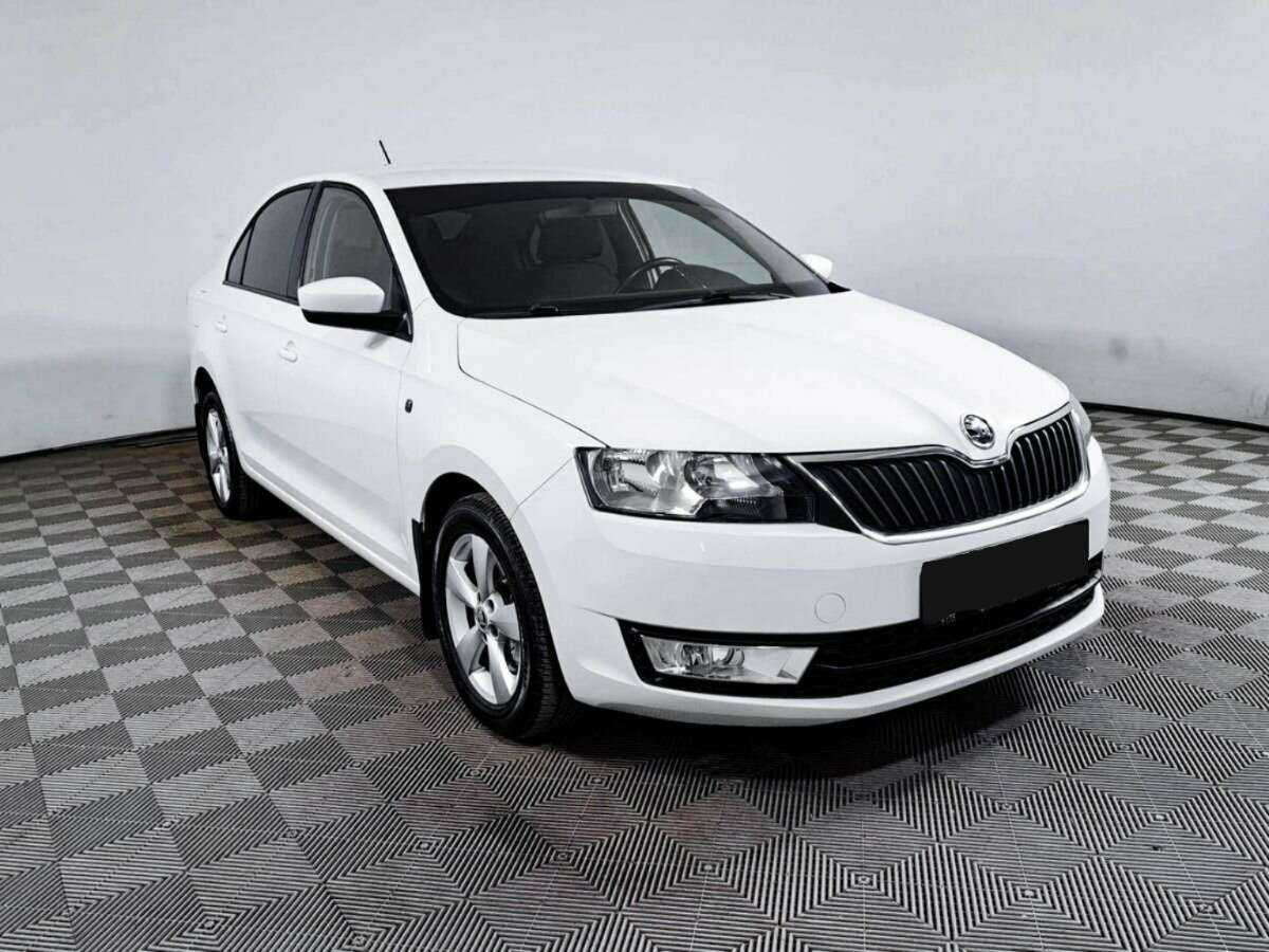 Купить Skoda Rapid с пробегом. Фото: #2