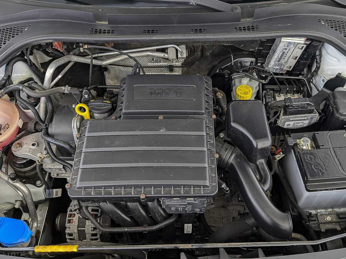 Купить Skoda Rapid с пробегом. Фото: #8