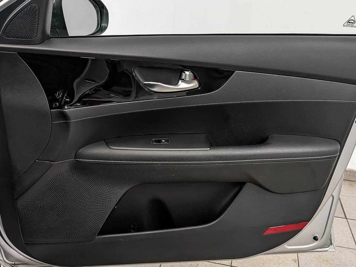 Купить Kia Cerato с пробегом. Фото: #24